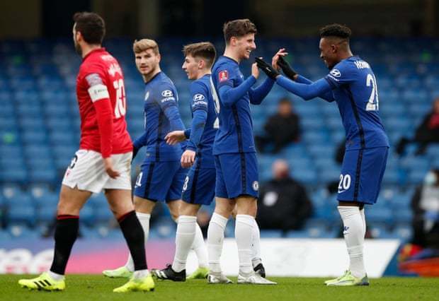 欧冠比赛数据统计分析 控球与转化效率解读