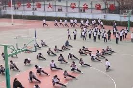 巴里·邦兹在全盛时期的击球声音，被现场记者形容为“爆炸般的巨响”